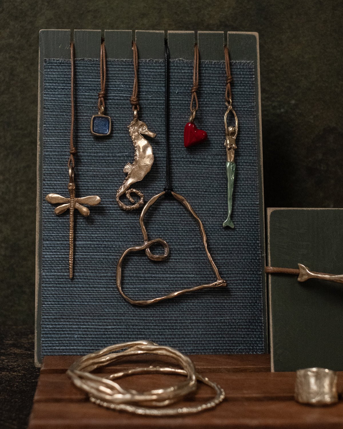 ESSENTIALS PACKAGE