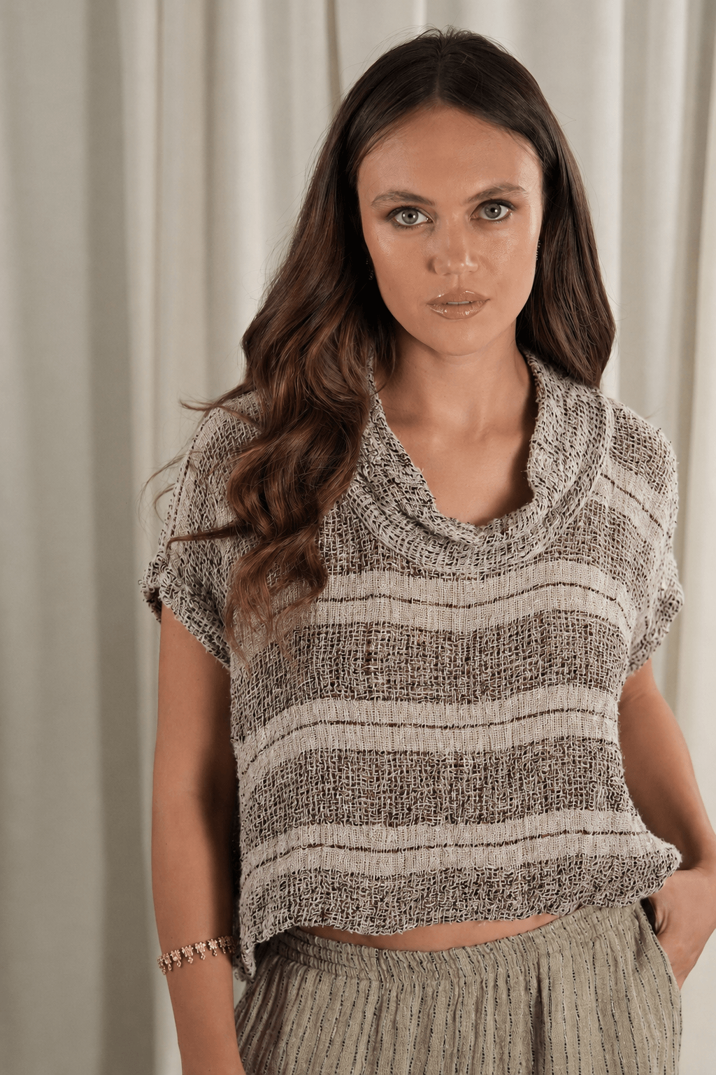 TOP MAAT - Anfibia Brown