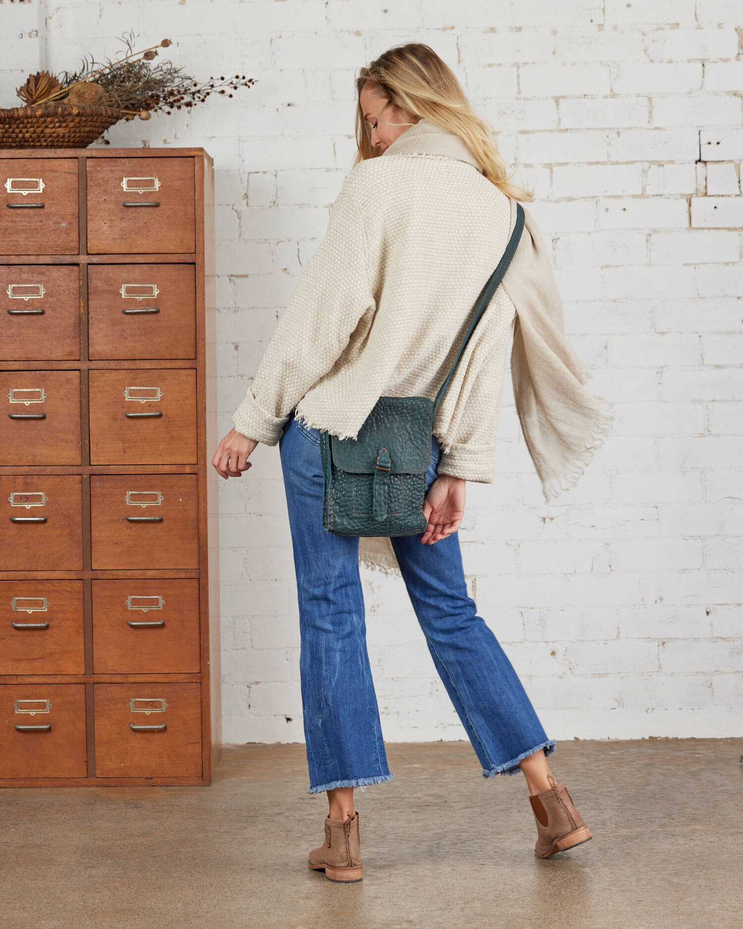 ARES JEANS